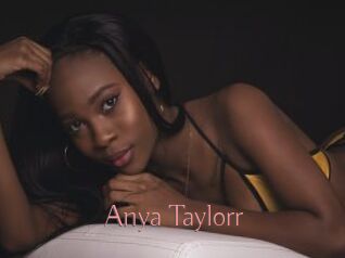Anya_Taylorr