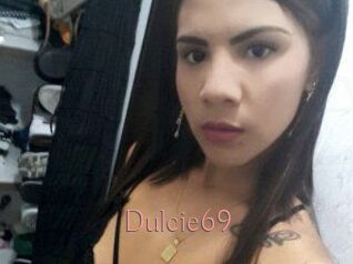 Dulcie_69
