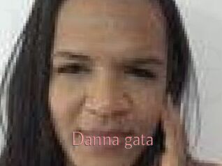 Danna_gata