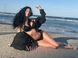 mialunnah Kostenlose Sexcams