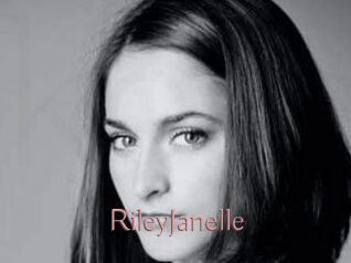 Riley_Janelle